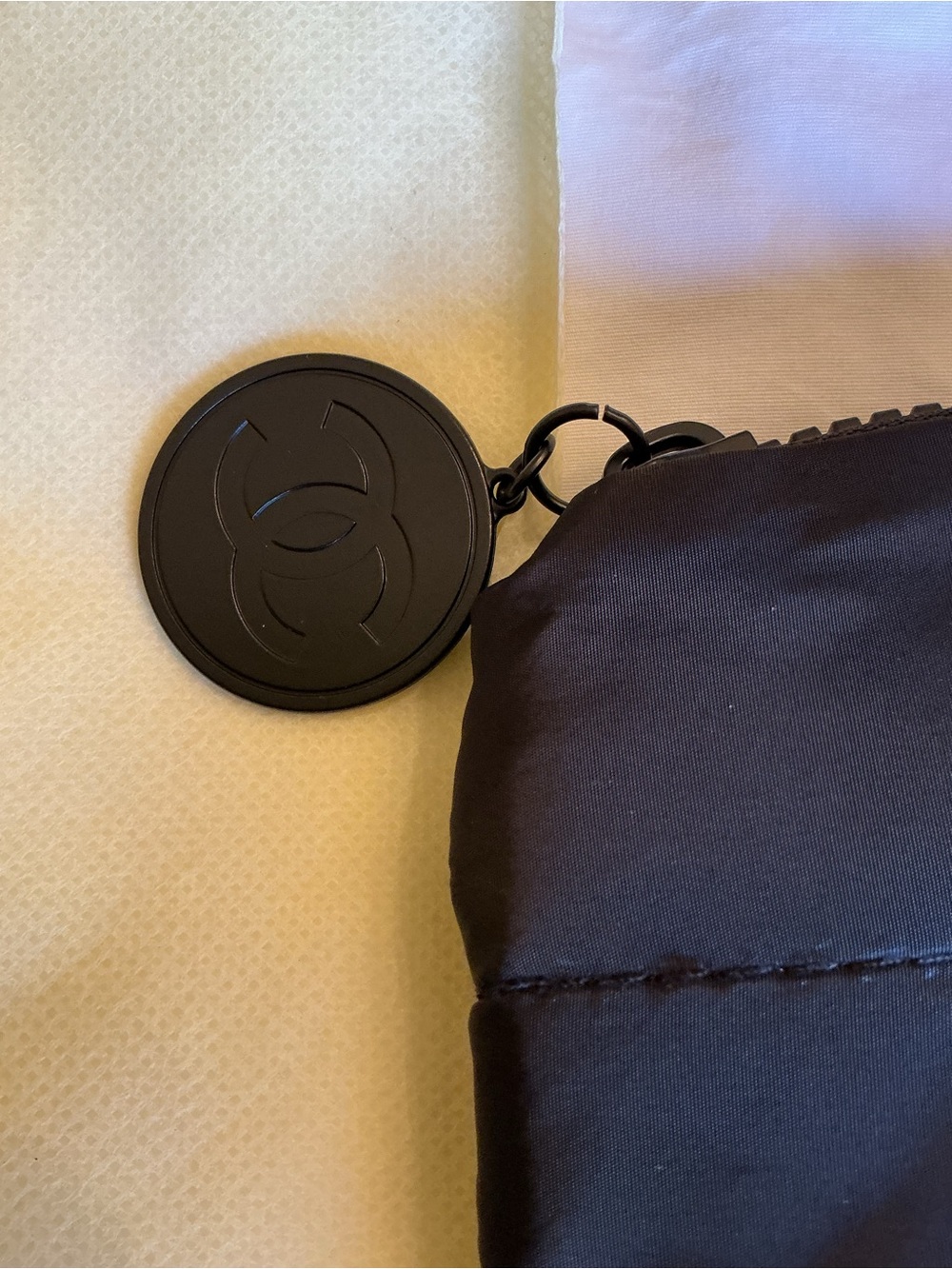 CHANEL Black Interlocking CC Logo Pouch - Picture 4 of 7